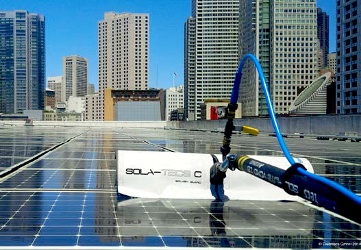 Mycie solarów kolektorów słonecznych czyszczenie paneli fotowoltaicznych szczotką Sola-Tecs C